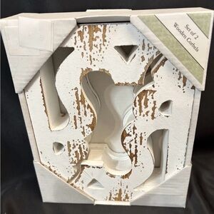 Set of 2 White Wooden Corbels